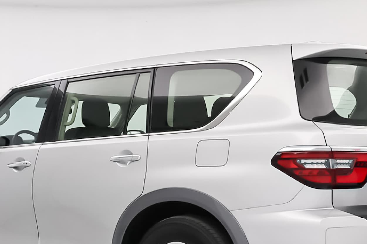 Rear Side Windows — no tint
