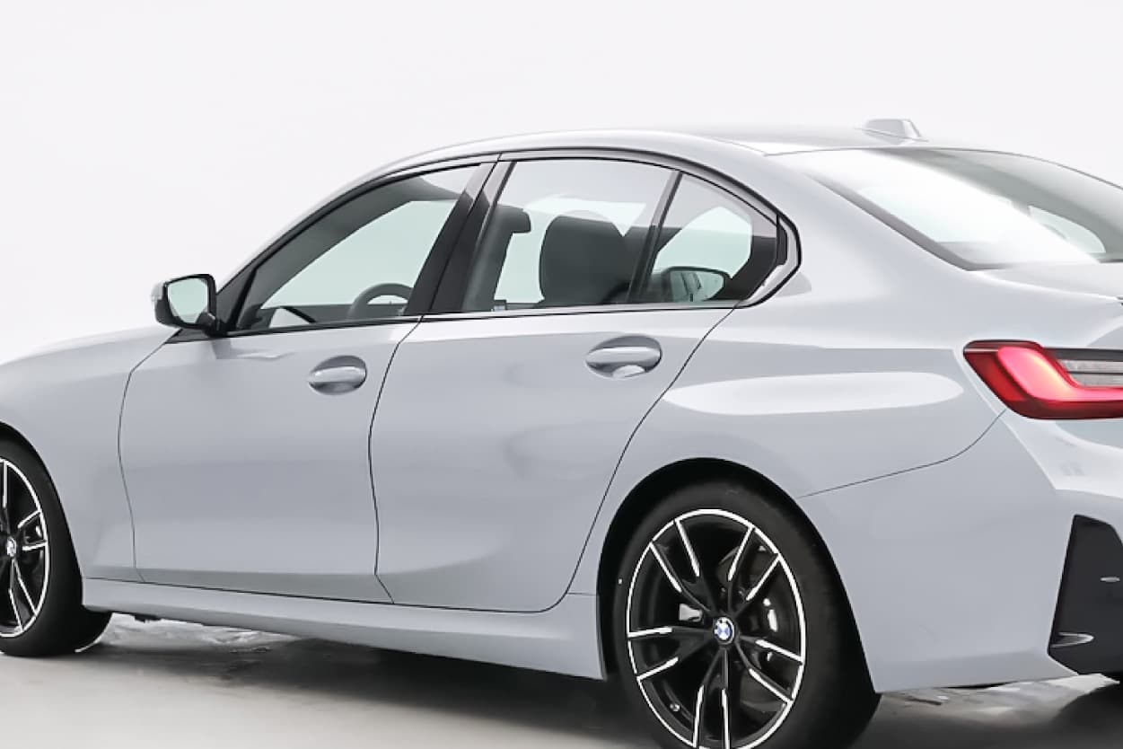 Rear Side Windows — no tint